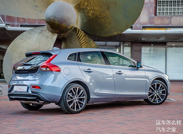 V40车尾